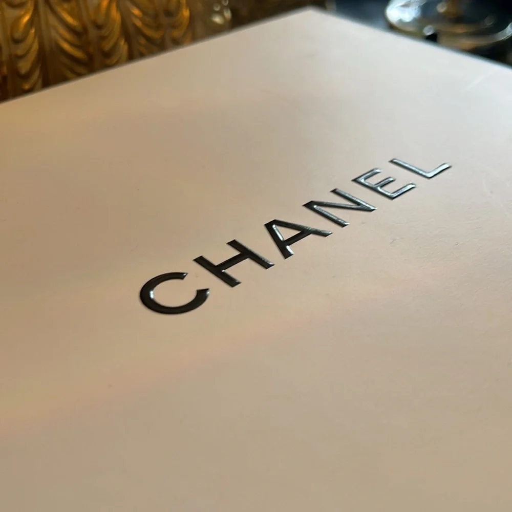 Authentic Chanel Box - Picture 3 of 11